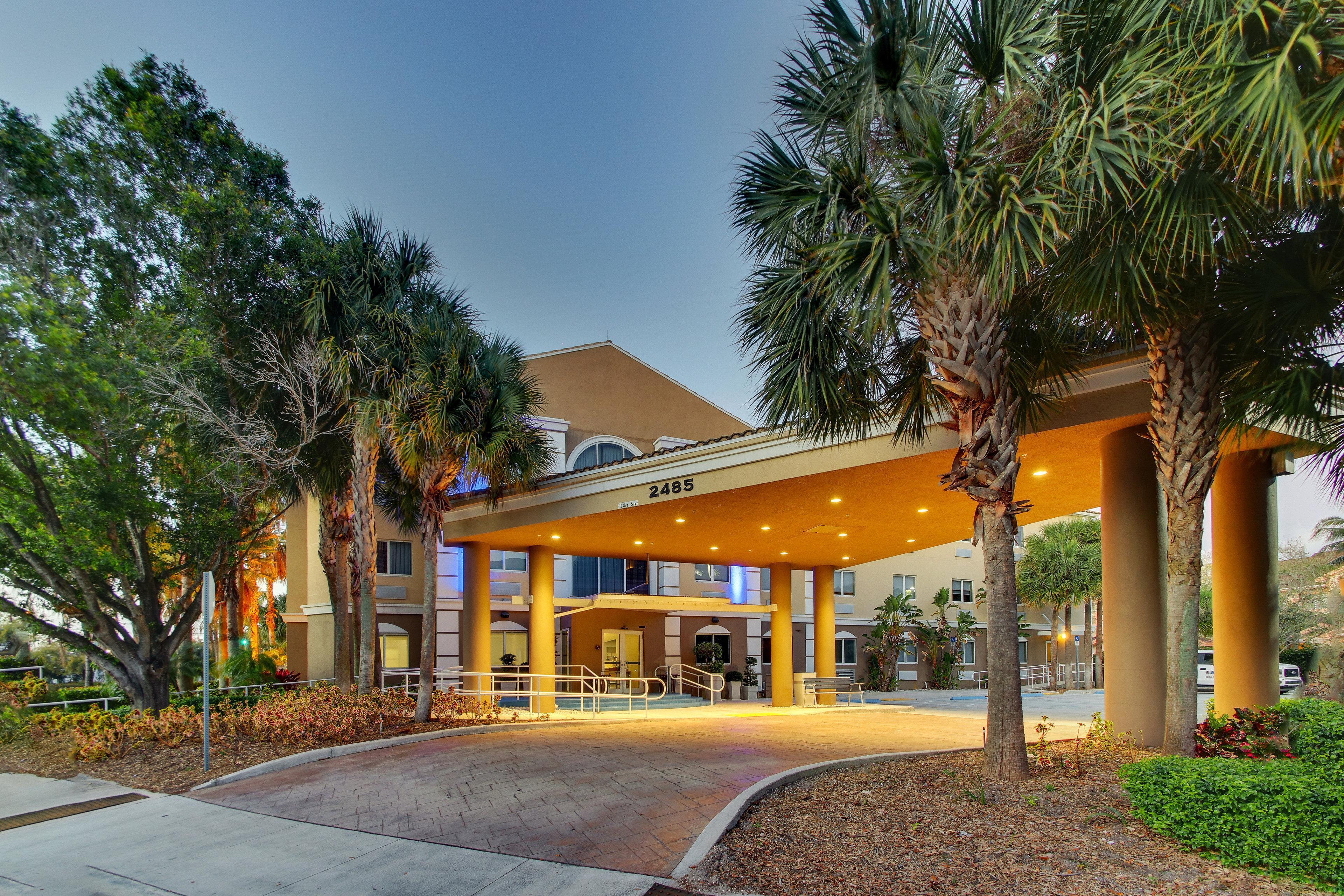 Express West Palm Metrocentre By Ihg Locanda