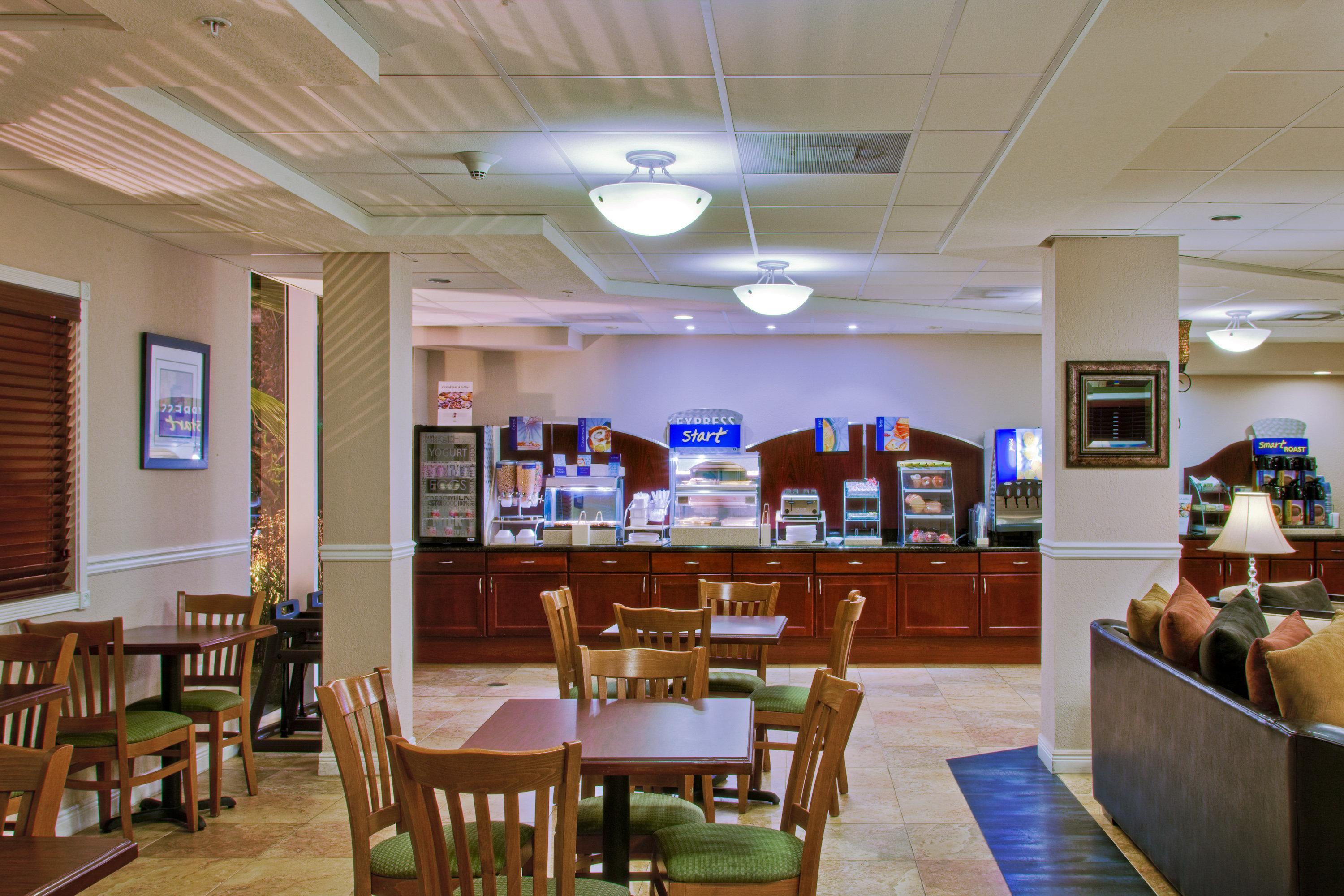 Express West Palm Metrocentre By Ihg Locanda