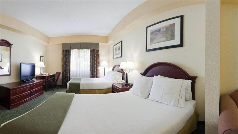 Express West Palm Metrocentre By Ihg 3*